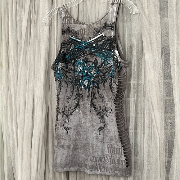 ⭐️ Rebel Saints gray tank top turquoise guns & roses distressed stylized S - Picture 5 of 9